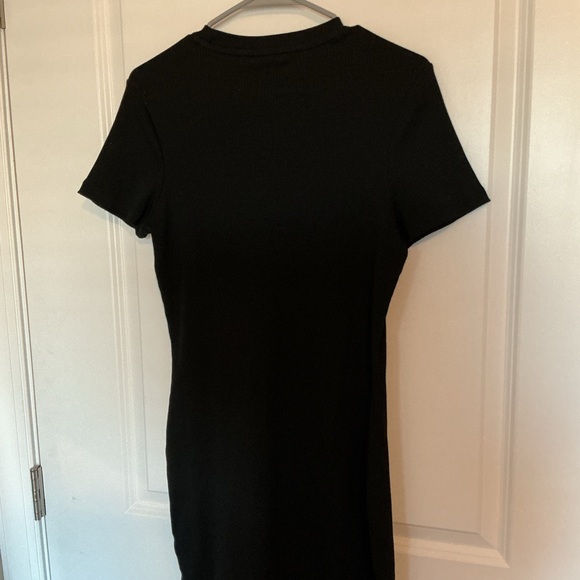 Puma Ribbed Black Tee - Picture 4 of 4